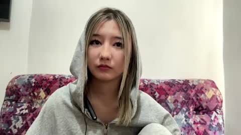 Snapshot of karissagius chatting on June 30, 2026, 10:05 am karissagius online show from June 30, 2026, 10:05 am