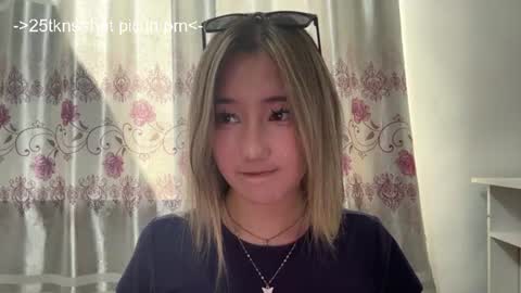 Snapshot of karissagius chatting on July 26, 2026, 10:11 am karissagius online show from July 26, 2026, 10:11 am