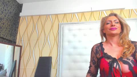 KARISSIA online show from February 14, 2026, 8:33 am