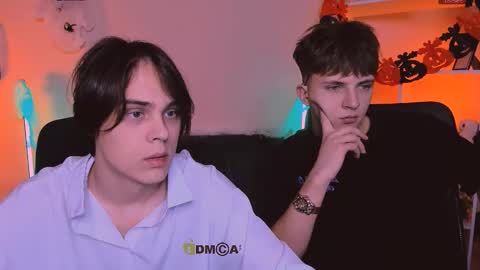 Karl online show from October 26, 2025, 7:42 pm