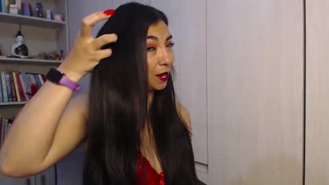 Karla  online show from February 4, 2026, 10:43 am