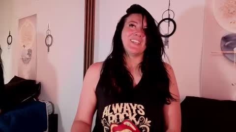 Snapshot of karla_valk1 chatting on November 13, 2025, 3:55 pm karla online show from November 13, 2025, 3:55 pm