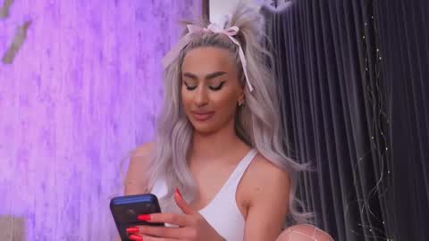 Snapshot of karlabart chatting on January 18, 2026, 8:12 pm KarlaBart online show from January 18, 2026, 8:12 pm