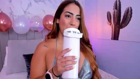 karlla_brown online show from October 22, 2025, 1:44 pm