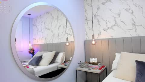 karlla_brown online show from April 7, 2026, 1:00 pm