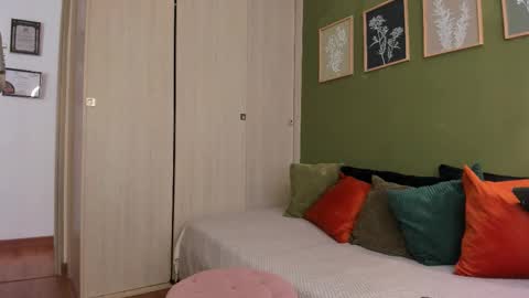 Karlye online show from October 30, 2025, 4:19 pm