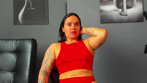   online show from November 13, 2025, 5:01 pm