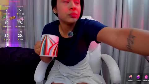 Snapshot of karol_bustamante chatting on September 27, 2025, 9:03 am Karol online show from September 27, 2025, 9:03 am
