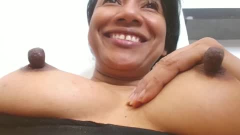 karolina  online show from December 20, 2024, 5:36 am