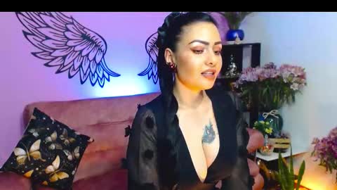 Karol Kenedy online show from October 7, 2025, 6:32 am