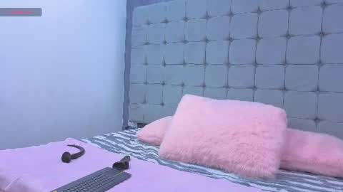 Snapshot of karol_messy chatting on July 16, 2026, 4:57 pm Karol online show from July 16, 2026, 4:57 pm