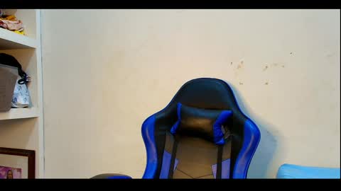    online show from April 11, 2026, 12:31 pm