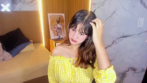 karolagrey online show from April 7, 2026, 12:38 pm