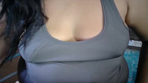 Snapshot of karolbb chatting on December 7, 2024, 5:20 pm karolbb online show from December 7, 2024, 5:20 pm