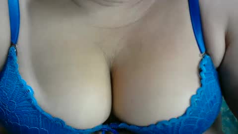 Snapshot of karolbb chatting on February 14, 2025, 10:14 pm karolbb online show from February 14, 2025, 10:14 pm