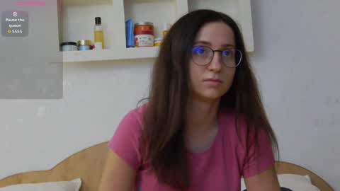 KarolDolly online show from April 11, 2026, 2:21 pm