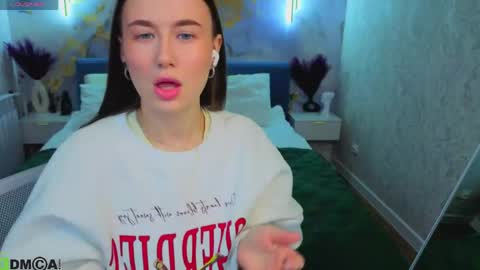 Karolina online show from April 25, 2026, 1:41 am