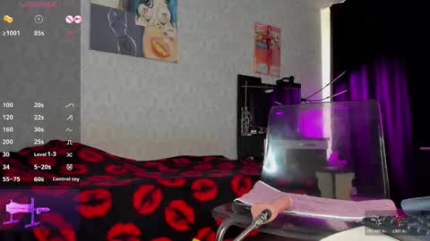 Snapshot of karolinaaa_hot chatting on June 10, 2026, 1:17 am karolinaaa_hot online show from June 10, 2026, 1:17 am