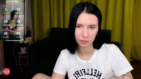 Karolina online show from April 8, 2026, 6:02 am