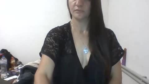 karolinacel online show from October 24, 2025, 6:59 pm