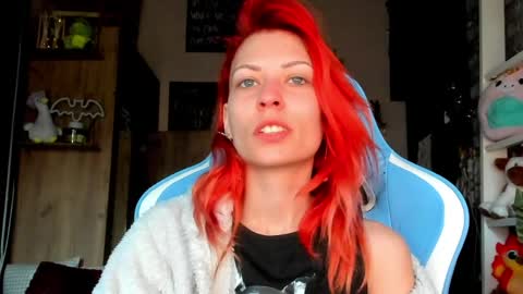 Snapshot of karoline121 chatting on April 9, 2026, 3:50 am karoline121 online show from April 9, 2026, 3:50 am