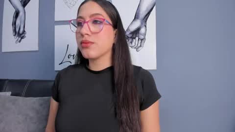 Snapshot of karoline21_ chatting on September 9, 2025, 12:26 pm Karoline online show from September 9, 2025, 12:26 pm