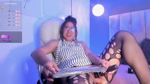 Snapshot of karoline21_ chatting on October 3, 2025, 1:19 pm Karoline online show from October 3, 2025, 1:19 pm