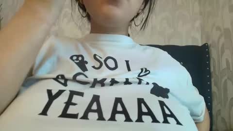 Snapshot of karolineburnx chatting on May 23, 2026, 9:52 pm Isa online show from May 23, 2026, 9:52 pm