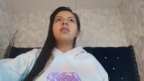 Snapshot of karolineburnx chatting on June 1, 2026, 5:31 am Isa online show from June 1, 2026, 5:31 am