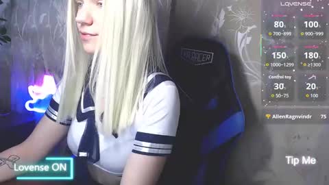 Snapshot of karolynafox chatting on May 21, 2026, 10:00 am Caroline Fox online show from May 21, 2026, 10:00 am
