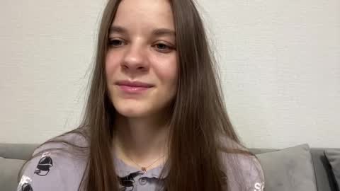 Lia online show from June 4, 2026, 4:13 pm