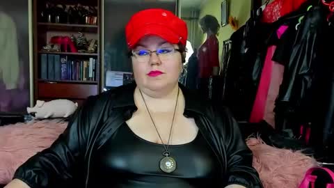 Kary Queen online show from March 2, 2025, 6:19 pm