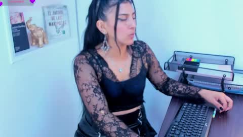 Kasandra Grant online show from April 7, 2026, 4:29 pm