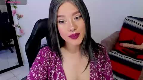 Snapshot of kat_apple chatting on July 17, 2026, 11:42 pm Alicia online show from July 17, 2026, 11:42 pm