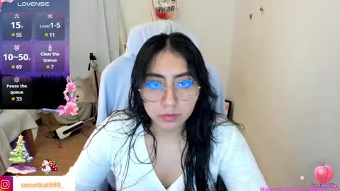 Kat       online show from December 17, 2024, 3:39 pm