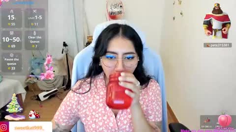 Kat       online show from December 18, 2024, 5:31 pm