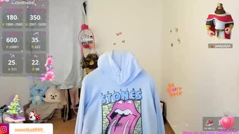 Kat       online show from December 22, 2024, 6:48 pm