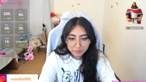 Kat       online show from January 29, 2025, 3:58 pm