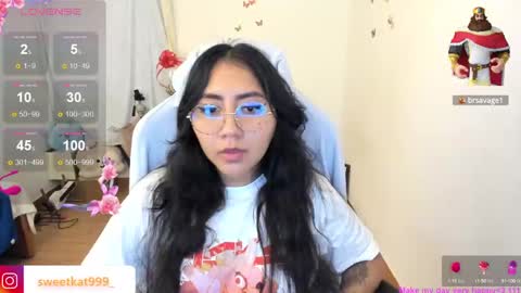 Kat       online show from February 19, 2025, 3:38 pm