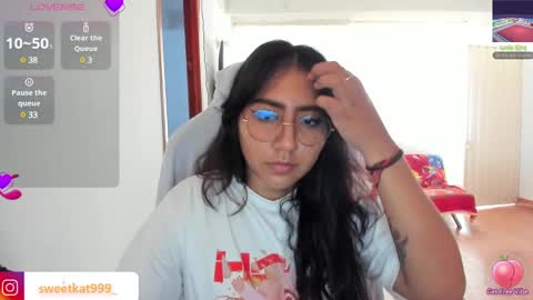 Kat       online show from March 10, 2025, 5:07 pm