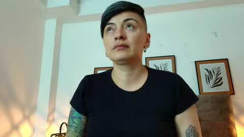 Snapshot of kat_paradisse chatting on June 24, 2026, 11:53 am kat paradisse online show from June 24, 2026, 11:53 am
