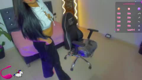 Snapshot of kataa_tay chatting on November 24, 2025, 7:46 pm kataa_tay online show from November 24, 2025, 7:46 pm