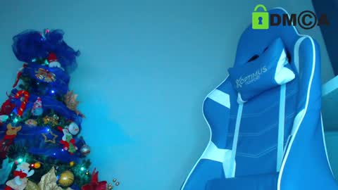 Snapshot of katalella_hot chatting on December 30, 2024, 1:03 pm KATA online show from December 30, 2024, 1:03 pm