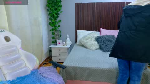 kate online show from November 20, 2025, 12:49 pm