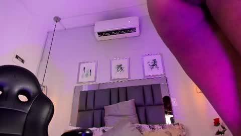 Snapshot of kataleya_west chatting on June 14, 2026, 2:08 pm kataleya_west online show from June 14, 2026, 2:08 pm