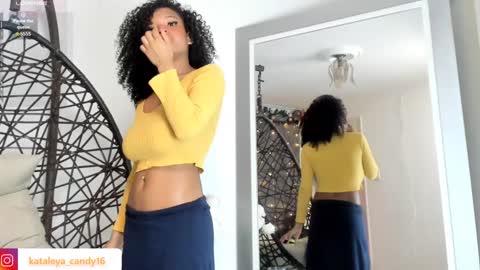 Snapshot of kataleyacandy chatting on December 22, 2024, 12:17 am Kataleya online show from December 22, 2024, 12:17 am