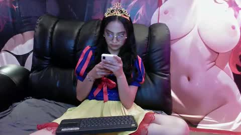 Snapshot of katalina07 chatting on October 27, 2025, 4:00 pm Katalina online show from October 27, 2025, 4:00 pm