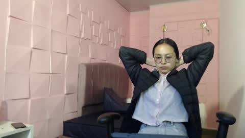 Snapshot of katalina07 chatting on December 1, 2025, 1:49 pm Katalina online show from December 1, 2025, 1:49 pm