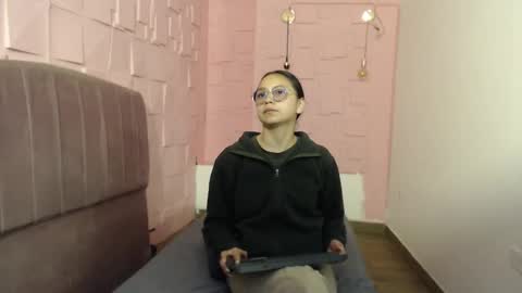 Snapshot of katalina07 chatting on December 5, 2025, 2:47 pm Katalina online show from December 5, 2025, 2:47 pm