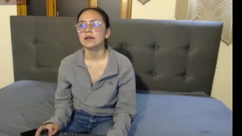 Snapshot of katalina07 chatting on December 15, 2025, 5:28 pm Katalina online show from December 15, 2025, 5:28 pm